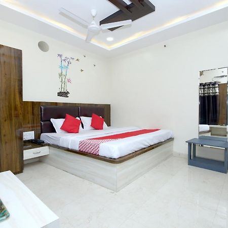 Oyo Flagship 27933 Hotel Green Valley Rāipur 외부 사진
