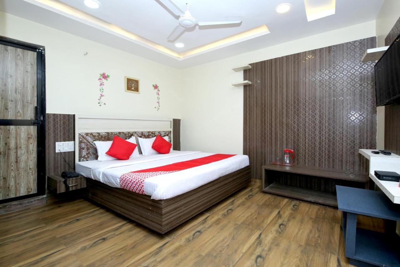 Oyo Flagship 27933 Hotel Green Valley Rāipur 외부 사진
